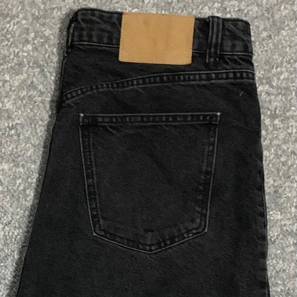 Black Mom Jeans - Picture 4 of 4